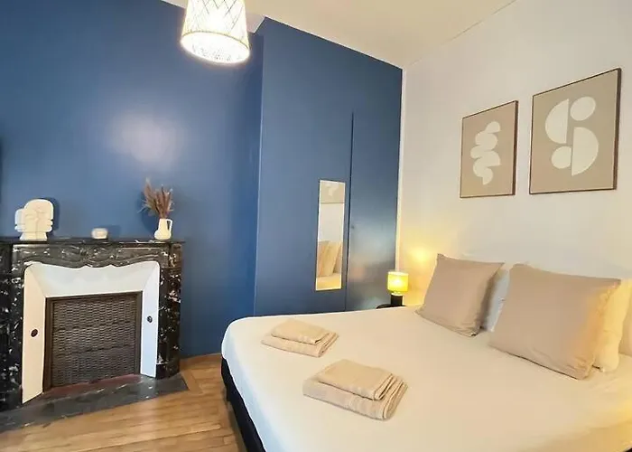 Le Cesar - Hypercentre - Ideal Famille & Groupe Apartment Angers